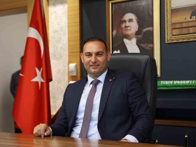 CHP'de kritik istifa: Belediye başkanı bizzat duyurdu!