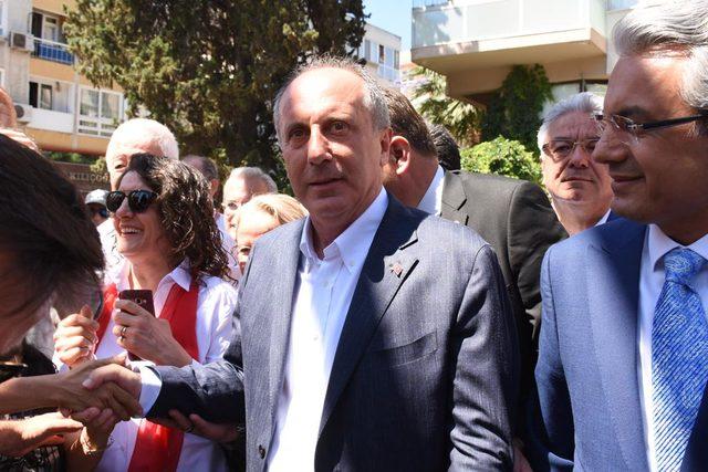 Muharrem İnce'den Anneler Günü'nde Zübeyde Hanım ziyareti