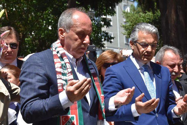 Muharrem İnce'den Anneler Günü'nde Zübeyde Hanım ziyareti