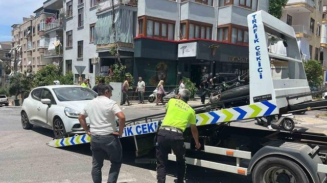 Alanya&rsquo;da motosiklet ile otomobil &ccedil;arpıştı: 1 yaralı 1