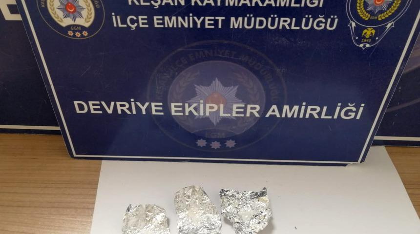 Keşan&rsquo;da polisin &uuml;st araması yaptığı ş&uuml;pheliden uyuşturucu ele ge&ccedil;irildi