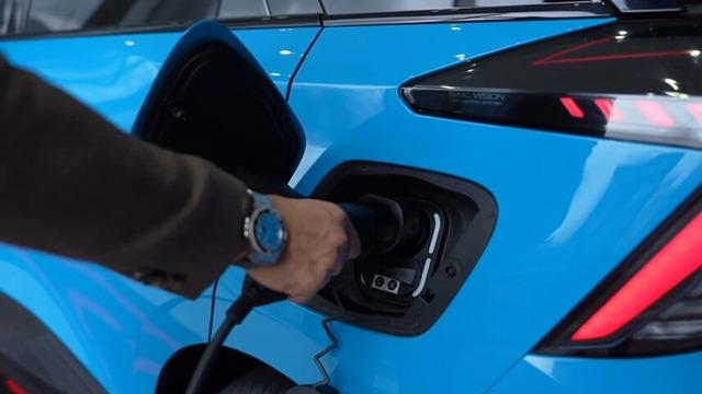 Elektrikli ara&ccedil; şarjında rekor: Bayram tatilinde yoğun kullanım
