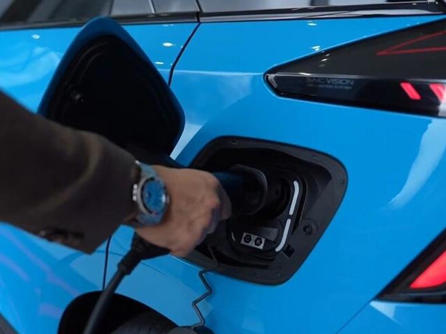 Elektrikli ara&ccedil; şarjında rekor: Bayram tatilinde yoğun kullanım