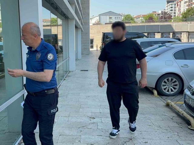 &Ouml;ğrenciyi hastanelik eden şahıs serbest bırakıldı