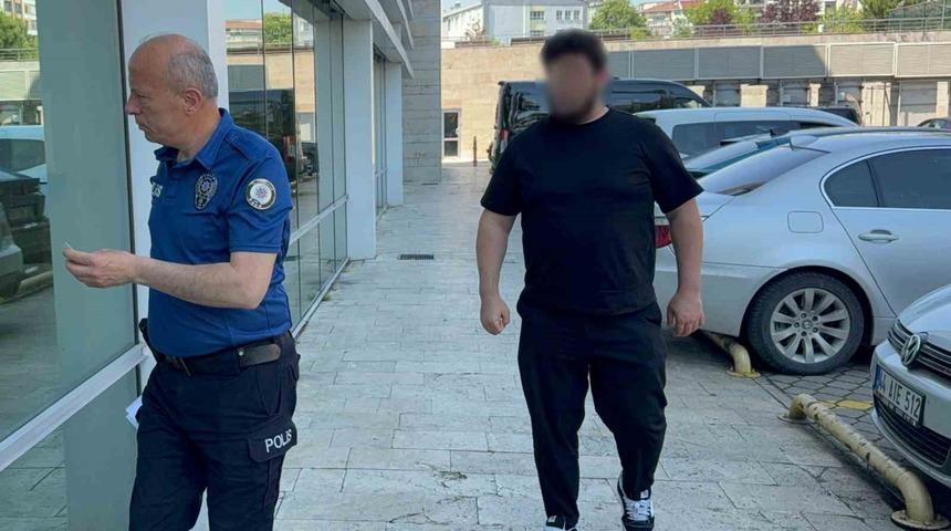 &Ouml;ğrenciyi hastanelik eden şahıs serbest bırakıldı