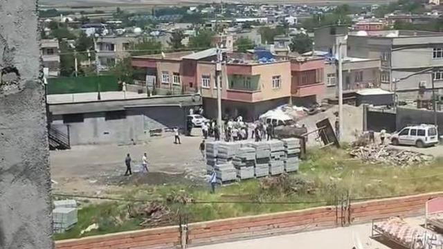 Diyarbakır’da iki grup arasında silahlı kavga: 4 yaralı