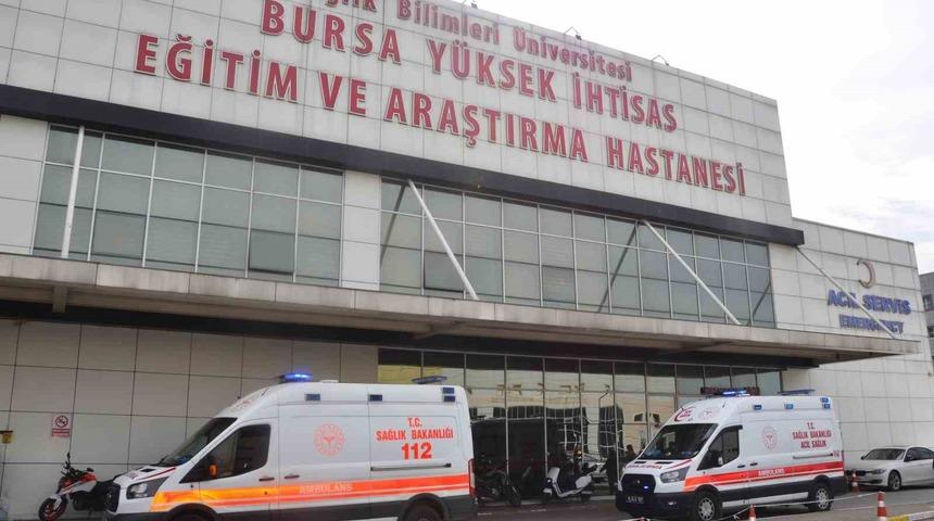 Uzm. Dr. G&uuml;l, &lsquo;Cildinizdeki değişimleri hafife almayın&rsquo;