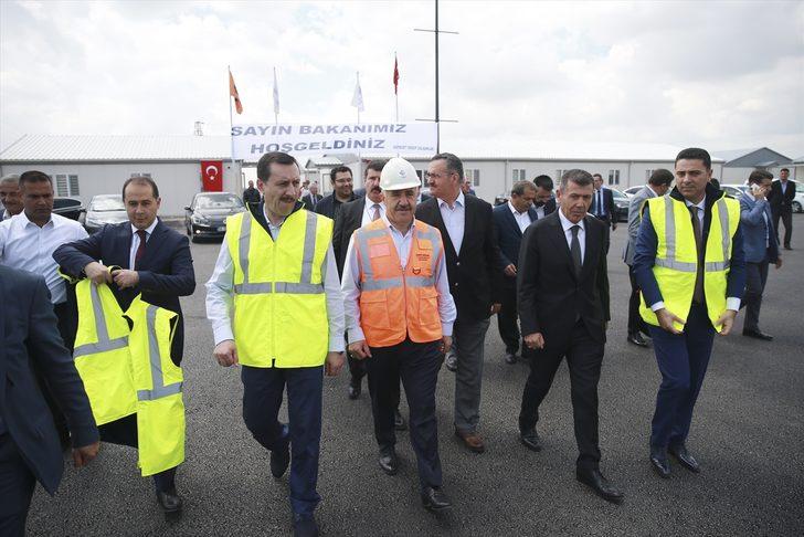 Bakan Arslan, Ankara-Kahramankazan bölünmüş yol inşaatını inceledi G3