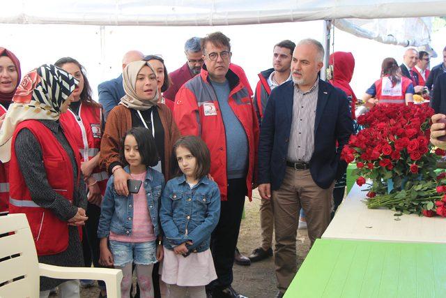 Kızılay Genel Başkanı Kınık: Savaşların acısını çeken annelerimiz