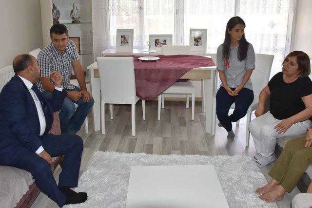 Selvi Kılı&ccedil;daroğlu, şehit annelerini ziyaret etti 3