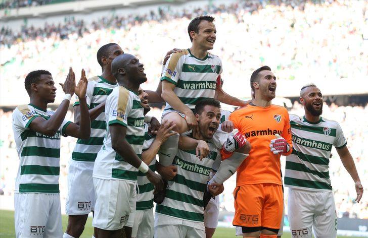 Bursaspor'dan Batalla'ya duygusal veda G3