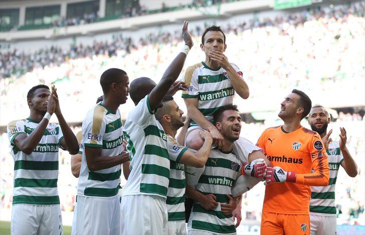 Bursaspor'dan Batalla'ya duygusal veda G5