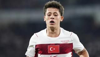 Arda G&uuml;ler d&uuml;nyayı solladı! En değerli orta saha oyuncusu oldu
