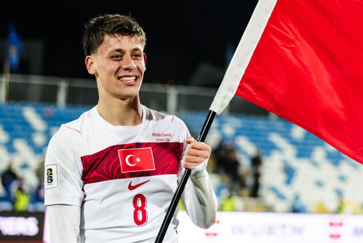 Arda G&uuml;ler d&uuml;nyayı solladı! En değerli orta saha oyuncusu oldu 2