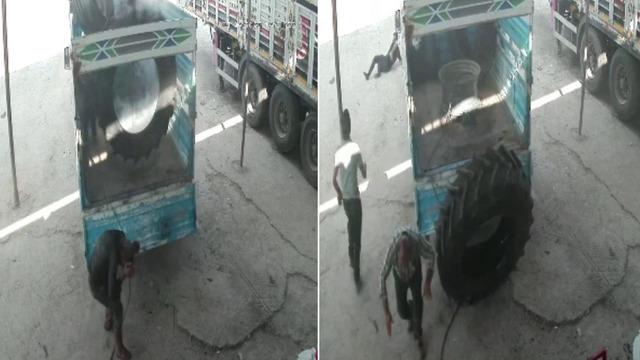 Siirt’te şişirilen lastik bomba gibi patladı: 2 yaralı
