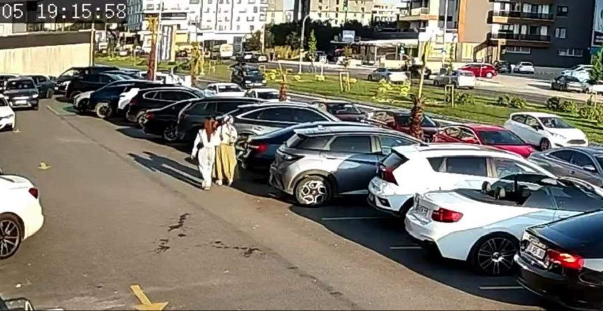 Otomobil ile &ccedil;arpışan bisiklet s&uuml;r&uuml;c&uuml;s&uuml; hayatını kaybetti 1