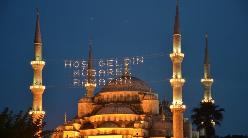 Cuma namazı vakti saat kaçta? Cuma namazı nasıl kılınır? İşte 25 Mayıs il il namaz vakitleri