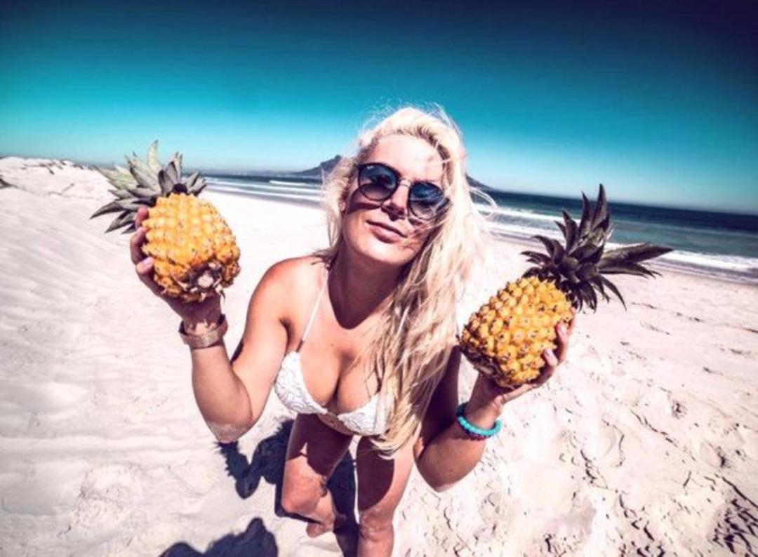 G&uuml;nd&uuml;z polis memuru gece ise... 