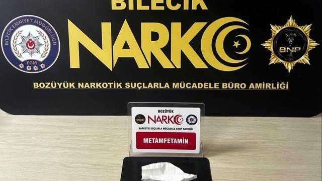 Bilecik’te uyuşturucu operasyonu: 3 gözaltı