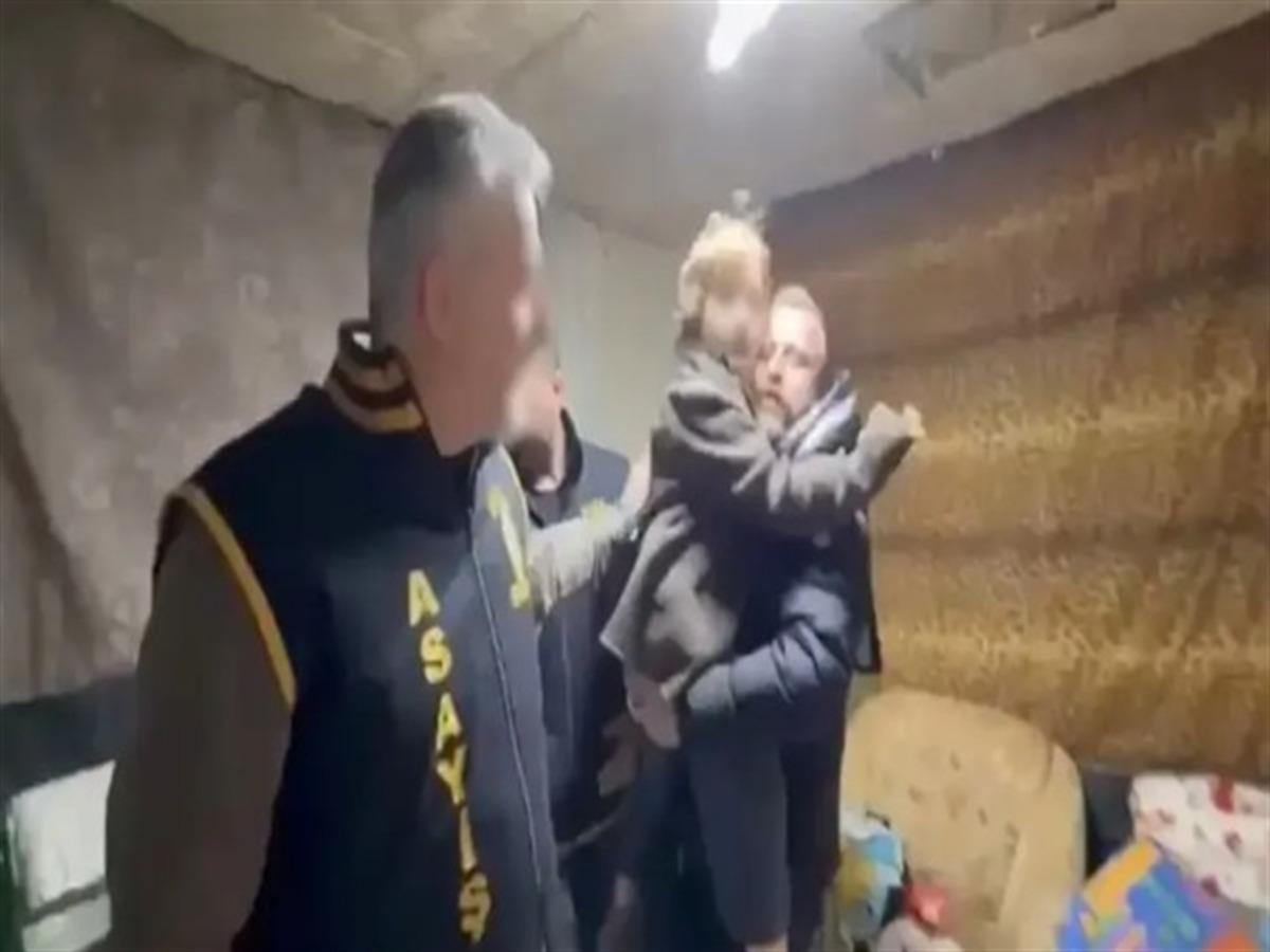 Kapıda g&ouml;r&uuml;nd&uuml;, operasyon i&ccedil;in d&uuml;ğmeye basıldı 5