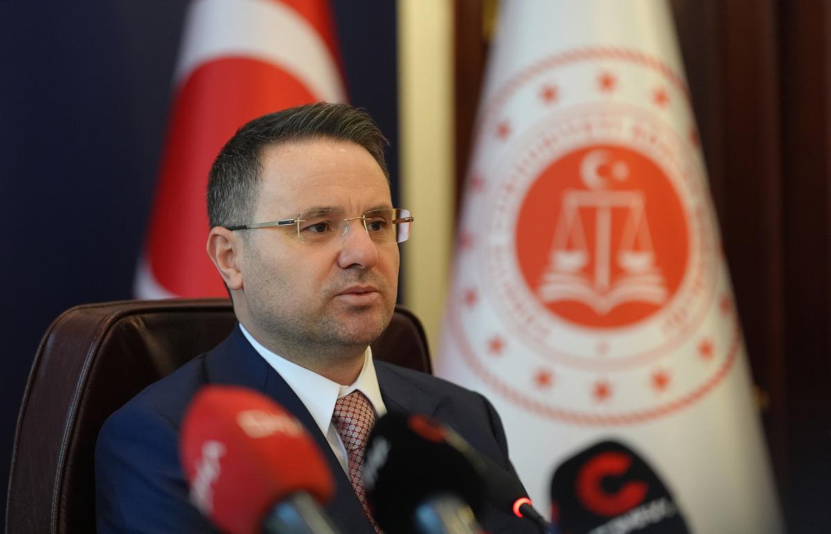 Rahmi Ko&ccedil; hakkında soruşturma! Bakan G&uuml;rlek: "Adaletin terazisi kimsenin servetine g&ouml;re tartmaz&rdquo; 1