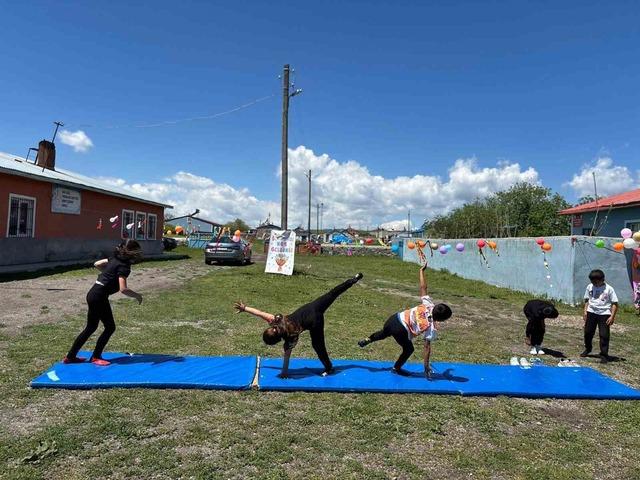 Kars&rsquo;ta k&ouml;y ilkokulunda yıl sonu coşkusu 2