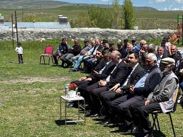 Kars&rsquo;ta k&ouml;y ilkokulunda yıl sonu coşkusu 1