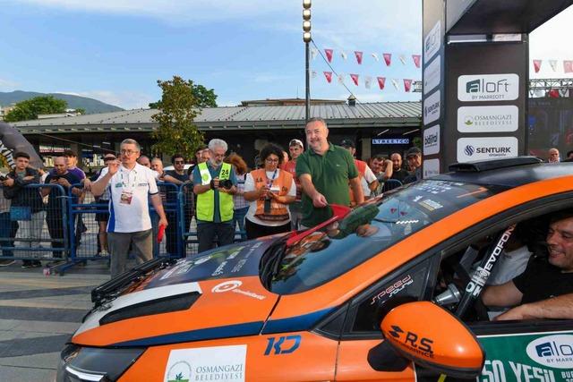 50. Yeşil Bursa Rallisi Osmangazi&rsquo;den start aldı 18