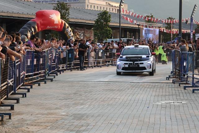 50. Yeşil Bursa Rallisi Osmangazi&rsquo;den start aldı 8