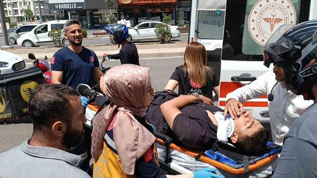 Batman&rsquo;da motosiklet yayaya &ccedil;arptı: 2 yaralı 2
