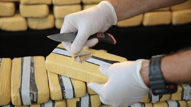Bitlis merkezli uyuşturucu operasyonunda 13 kişi tutuklandı