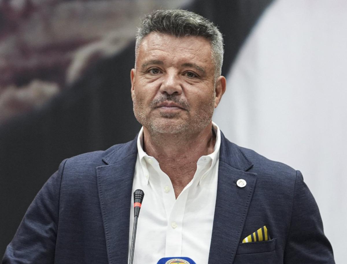 Fenerbahçe kongresinde olay! Aziz Yıldırım ile Hakan Safi arasında gerilim 4
