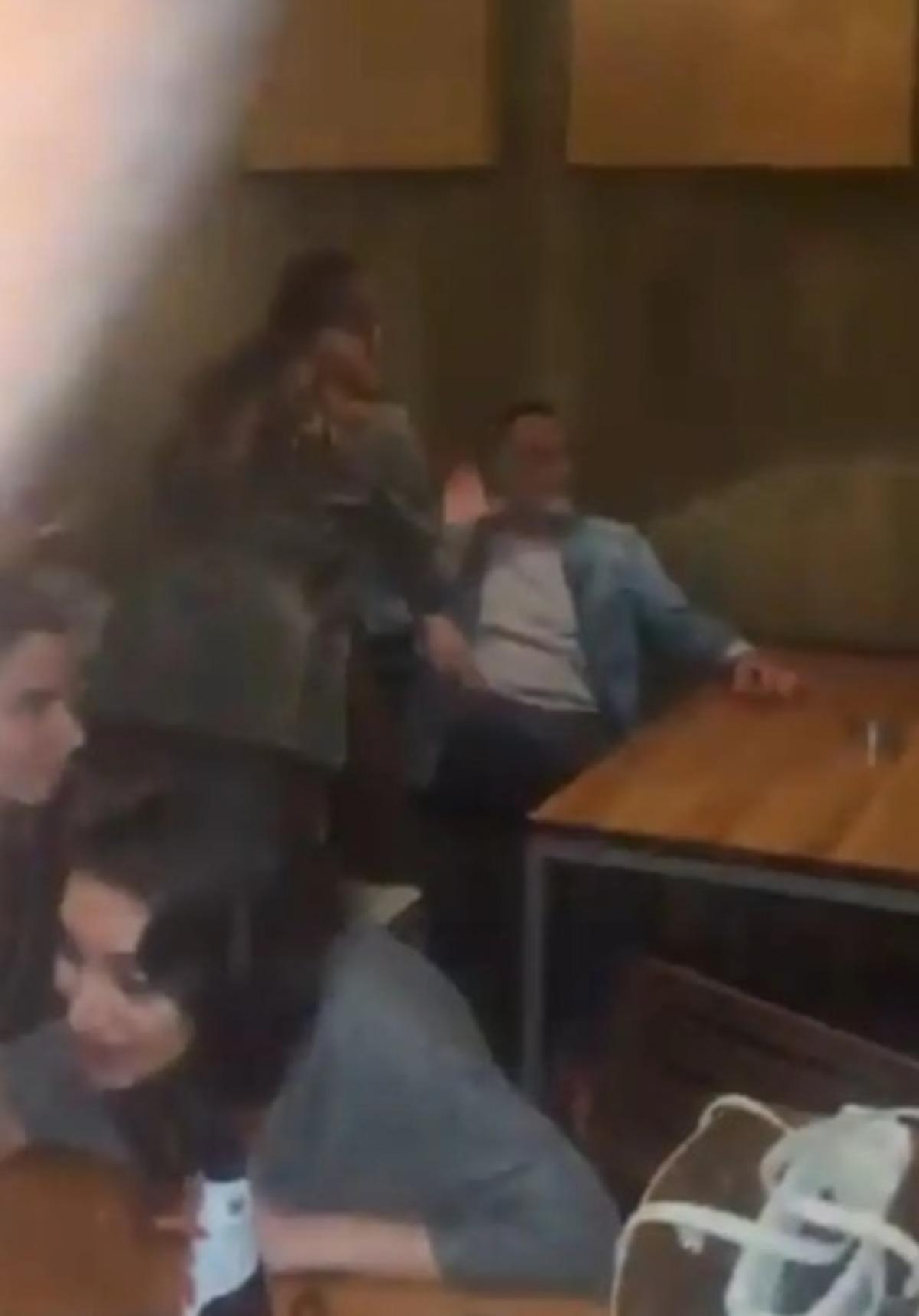 Ozan G&uuml;ven in oyunları tek tek iptal edildi! Seyirciden &ouml;z&uuml;r diledi 1