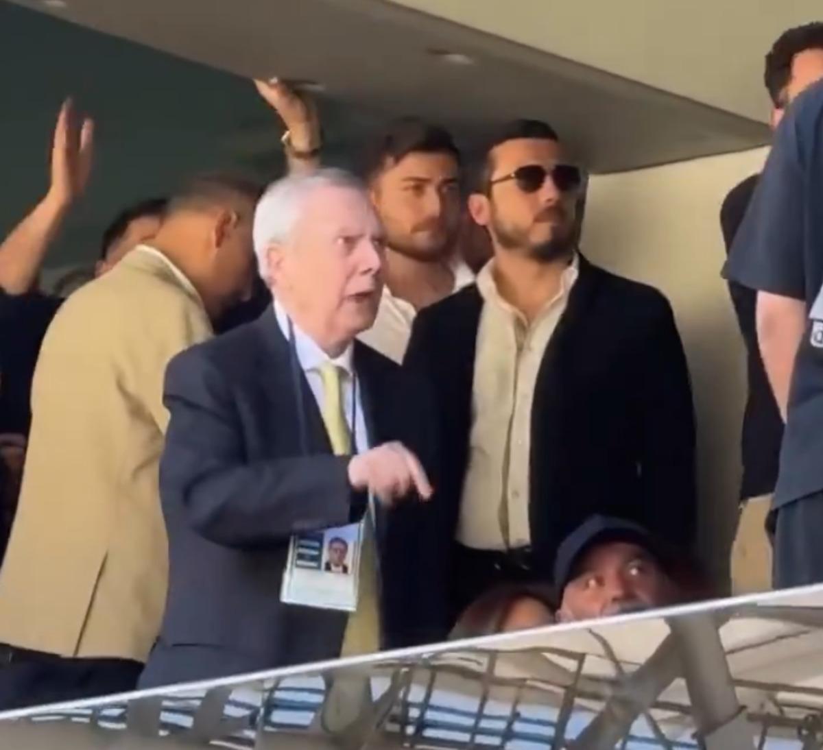 Fenerbahçe kongresinde olay! Aziz Yıldırım ile Hakan Safi arasında gerilim 1