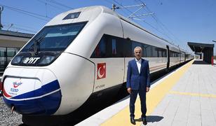 T&uuml;rkiye'nin Avrupa kapısında tarihi adım! Hızlı trenle 4 saatten 1,5 saate d&uuml;ş&uuml;yor