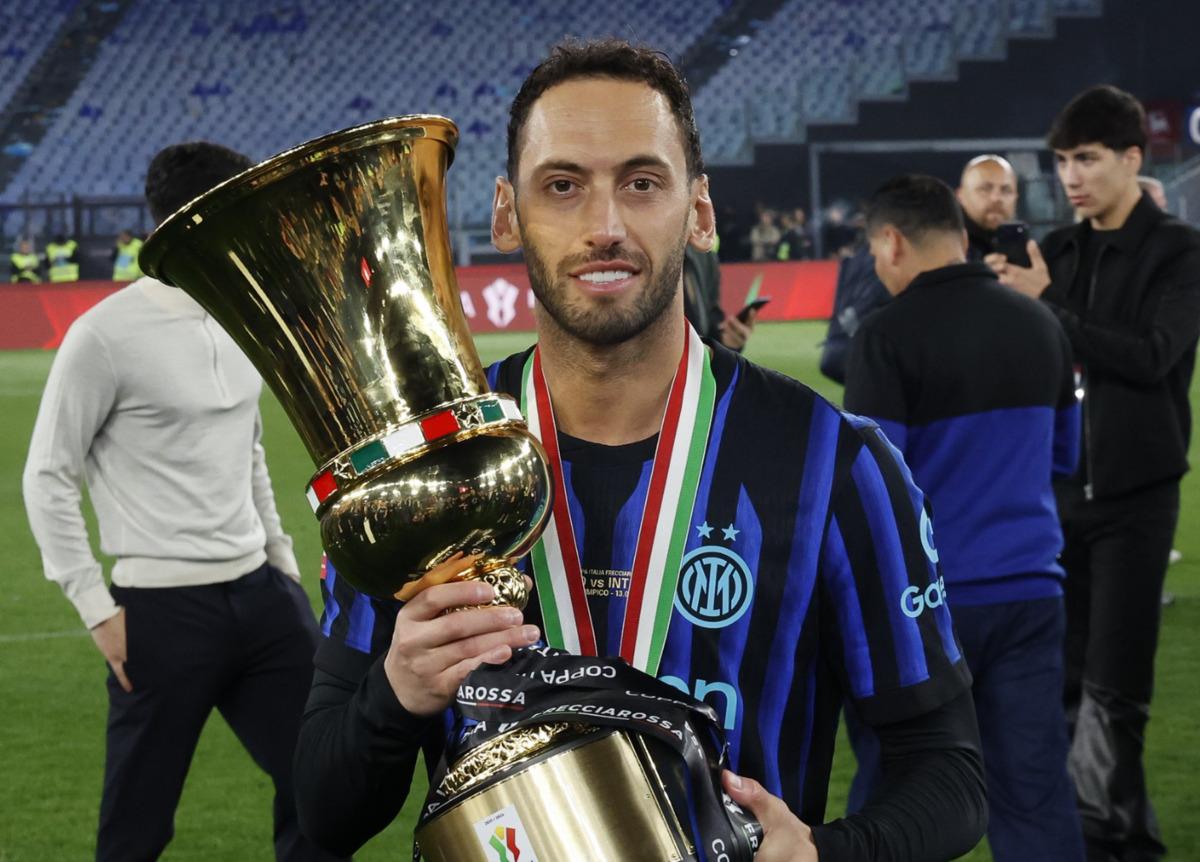 Hakan Çalhanoğlu ve Fenerbahçe! 9 milyon Euro luk teklifi kabul etti 2