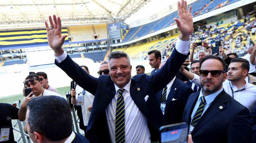 Sadettin Saran&rsquo;a kongre &uuml;yelerinden destek