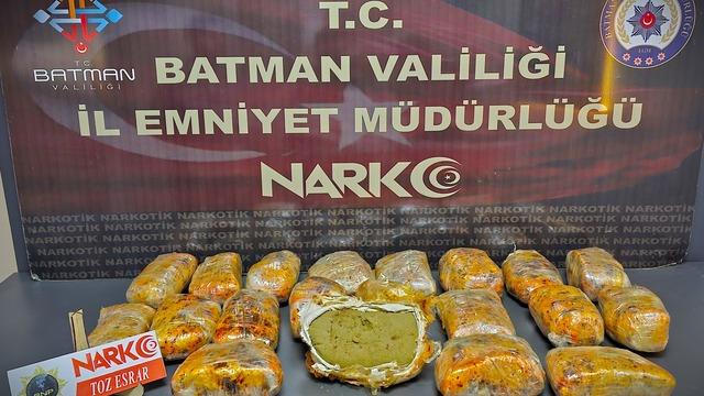 Batman'da 11 kilo 500 gram esrar ele geçirildi