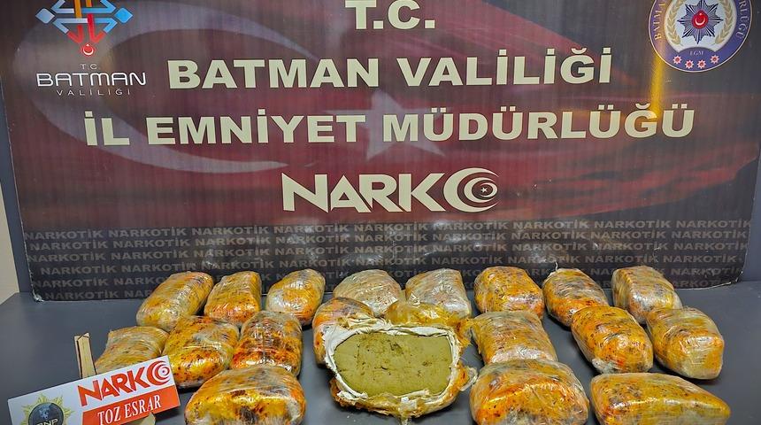 Batman'da 11 kilo 500 gram esrar ele ge&ccedil;irildi