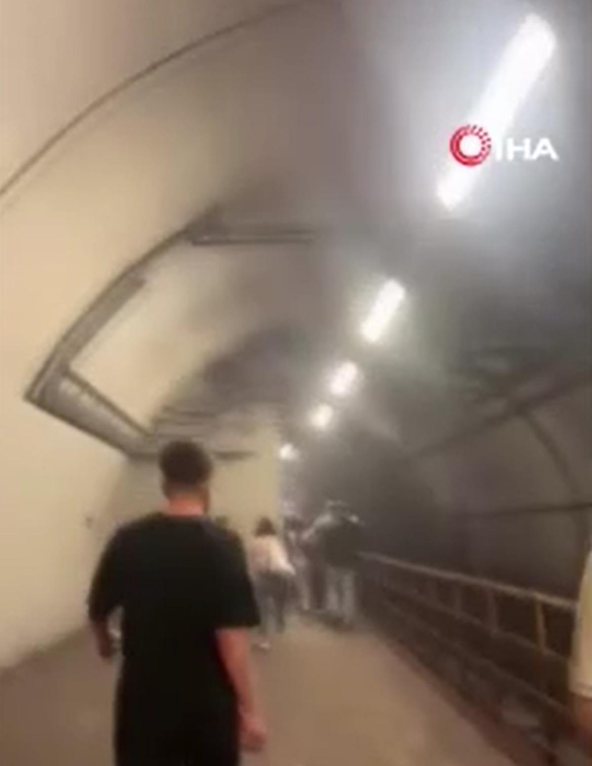 M7 Metro Hattı’nda arıza: Vatandaşlar tünelde yürüdü 1