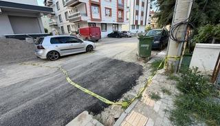 Bı&ccedil;aklı saldırıda yaralanan aynı aileden 4 kişinin tedavisi s&uuml;r&uuml;yor