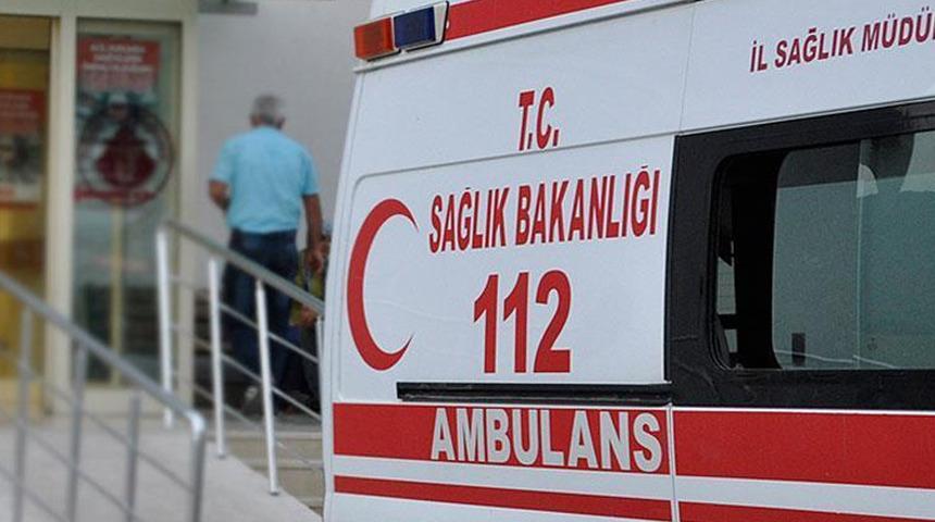 Denizli'de acı olay! Devrilen trakt&ouml;r&uuml;n s&uuml;r&uuml;c&uuml;s&uuml; hastanede &ouml;ld&uuml;