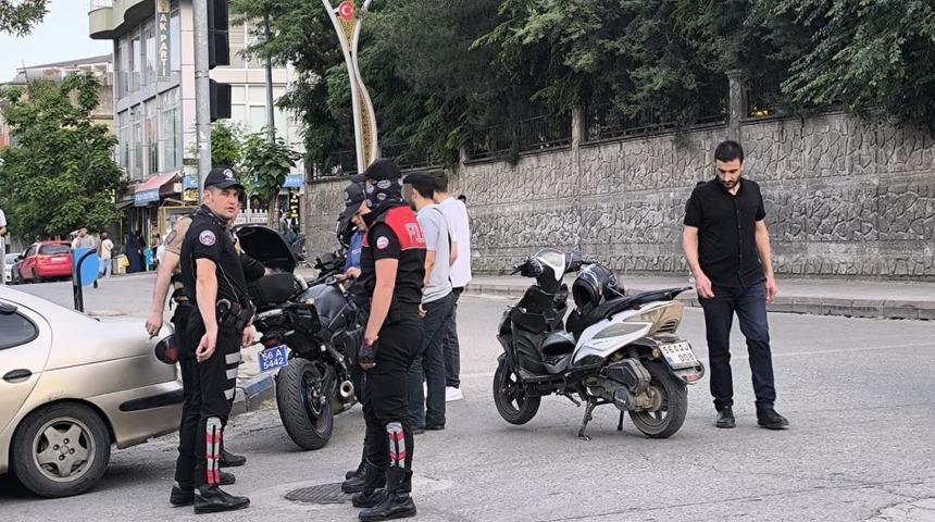 Siirt'te trafik denetimi: 20 motosiklet yediemine &ccedil;ekildi, 60 araca ceza kesildi