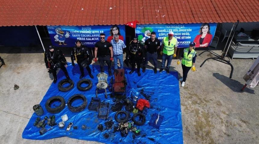 Tekirdağ'da deniz temizliği: Deniz dibinden lastik, sandalye ve plastik atıklar &ccedil;ıkarıldı