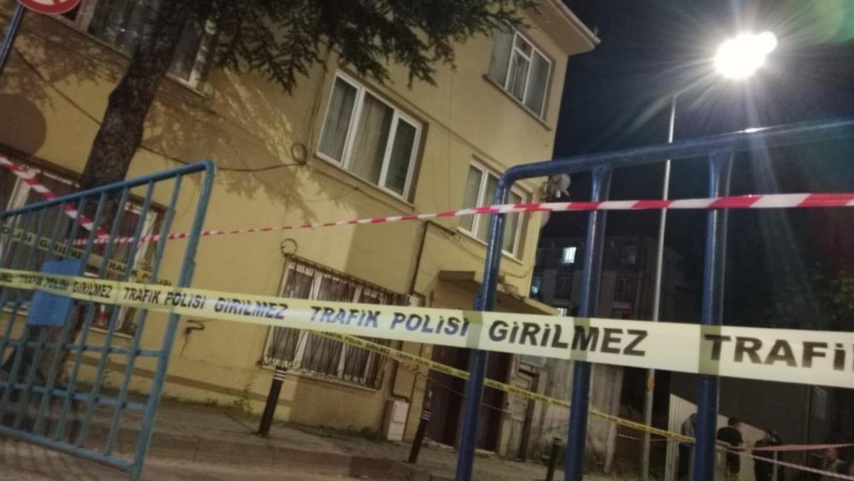 Bilecik te temel kazısı yapılan sokağın yanındaki 3 katlı bina tahliye edildi 2