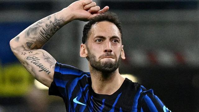 Hakan Çalhanoğlu, Fenerbahçe ile anlaşma sağladı! Ortalık al