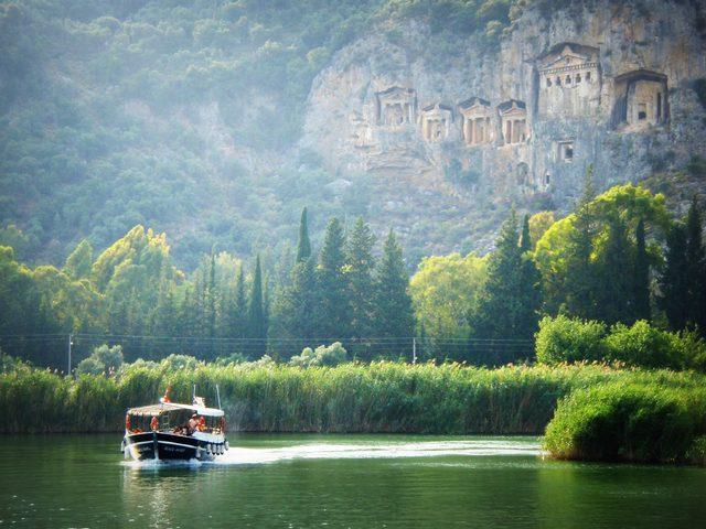 Bir ay tatil yaparak 30 bin lira kazanacak 'profesyonel turist' aranıyor