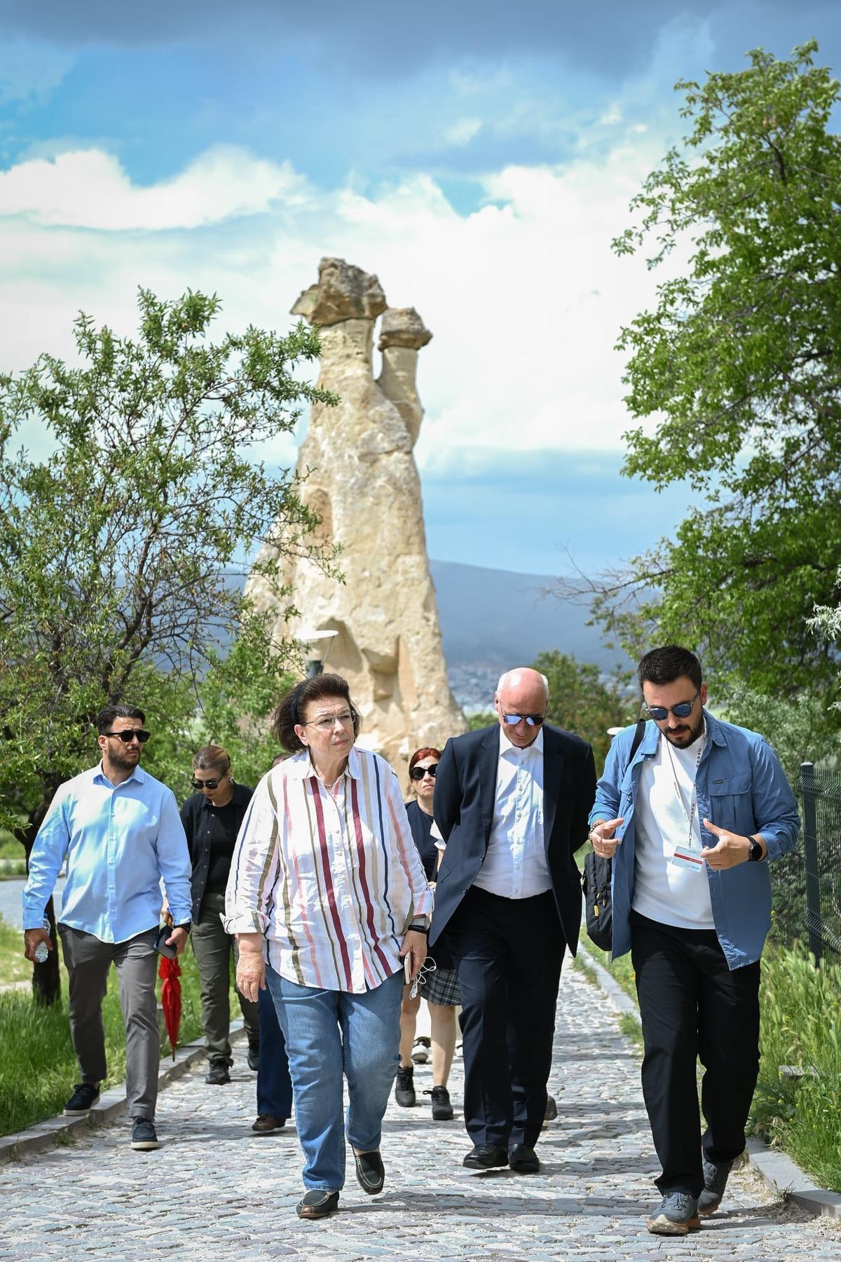 Yunan Bakan Kapadokya turunda: Paşabağları ndan Meryem Ana Kilisesi ne! 3