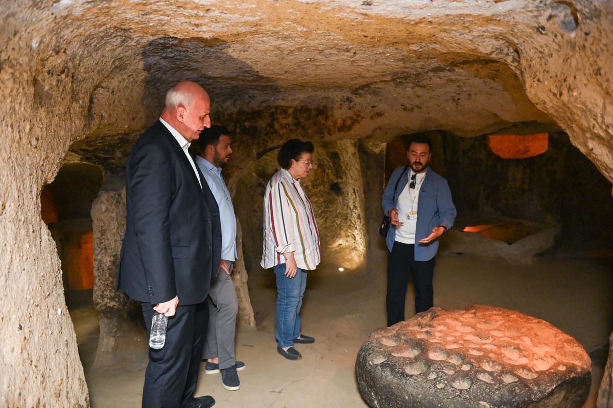 Yunan Bakan Kapadokya turunda: Paşabağları ndan Meryem Ana Kilisesi ne! 1