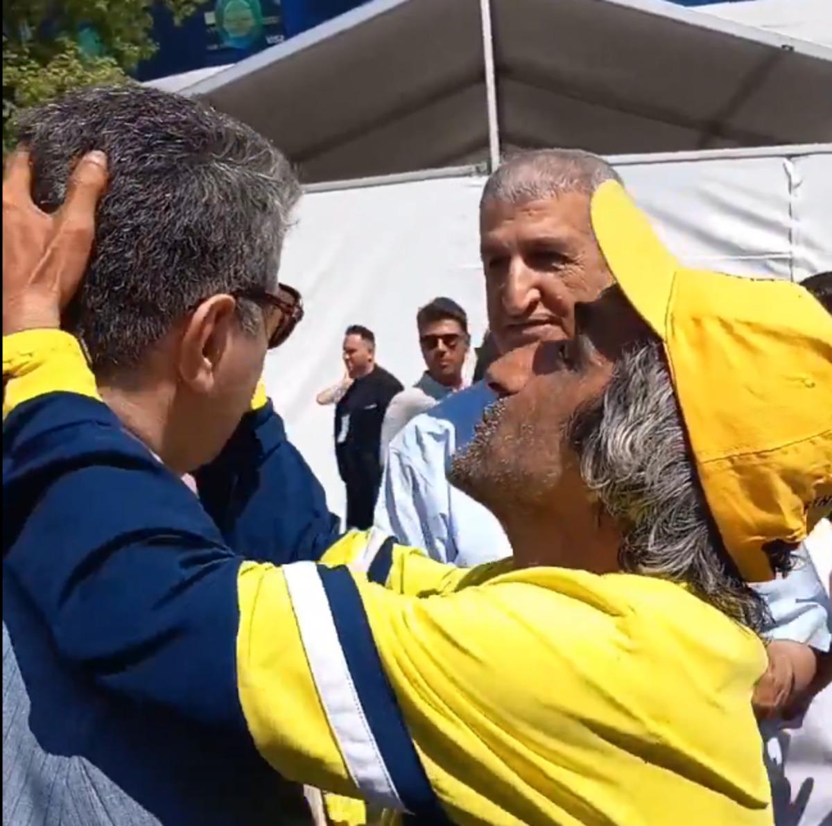 Fenerbahçe seçimine Rambo Okan damga vurdu! Hakan Safi nin alnından öptü, başkan ilan etti 2
